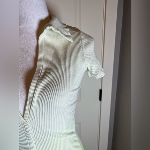 Ribbed v neck collar maxi dress - Picture 3 of 6